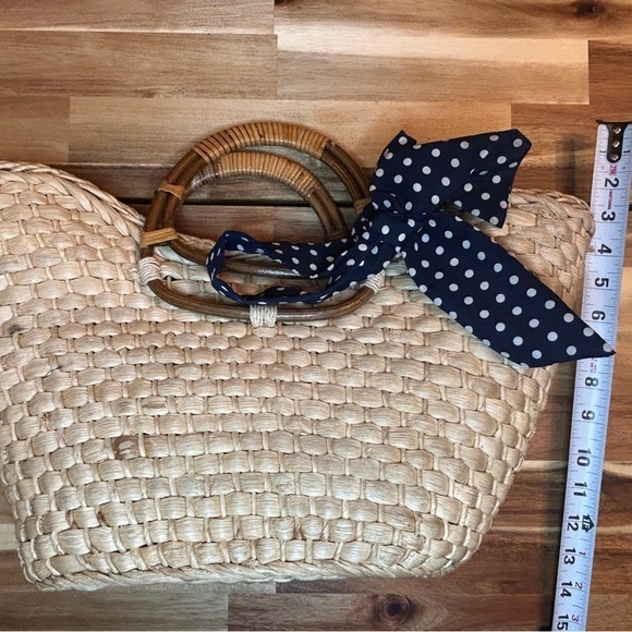 Woven Natural Straw Fiber Two Handle Navy White Polkadot Lining Bucket Tote Bag - Picture 4 of 6
